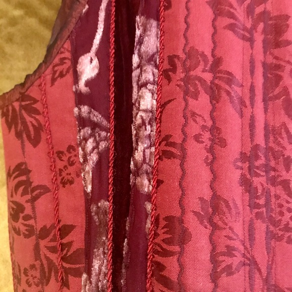 Red front laced corset ❤️ - Picture 4 of 9